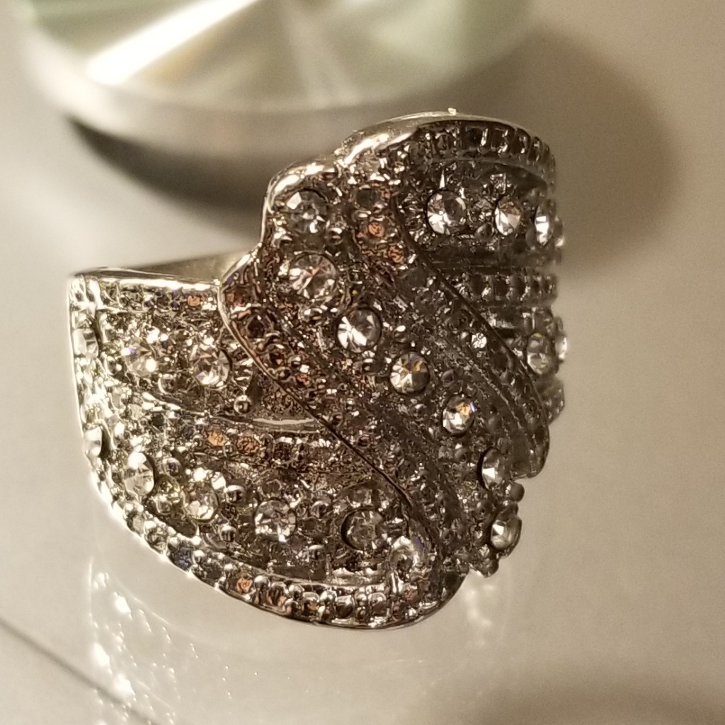 Sterling Silver Cocktail Ring Sizes 6 N 8 Avail 28$